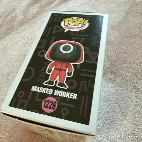 Funko Pop Squid Game Masked Worker NIB - Picture 5 of 5
